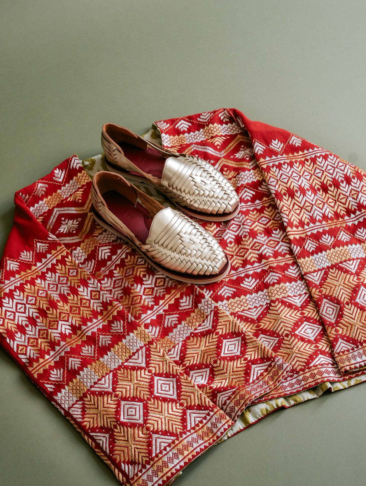 Gold Slip Ons – Women - US - Espiritu